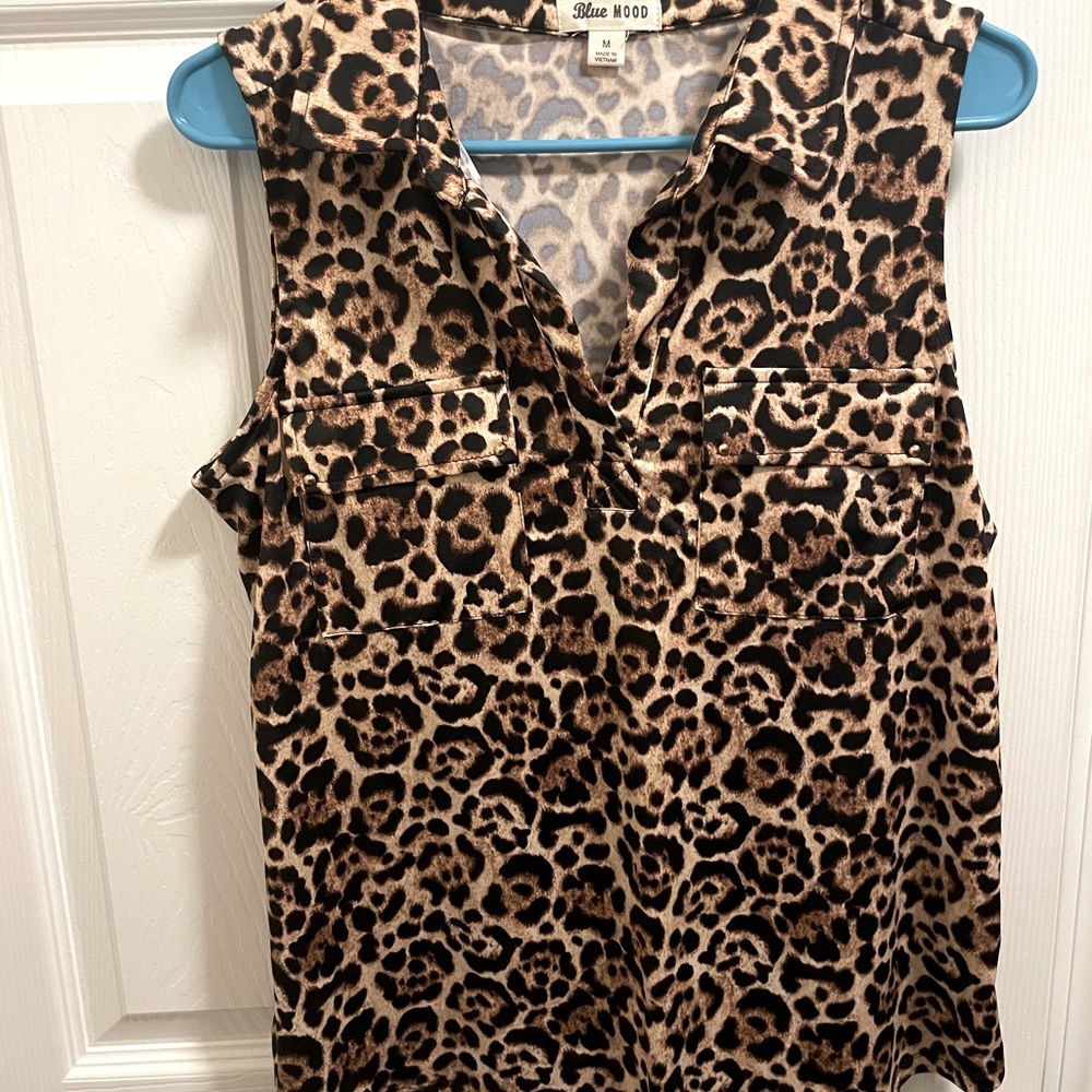 Blue Mood MEDIUM blouse perfect for night out!